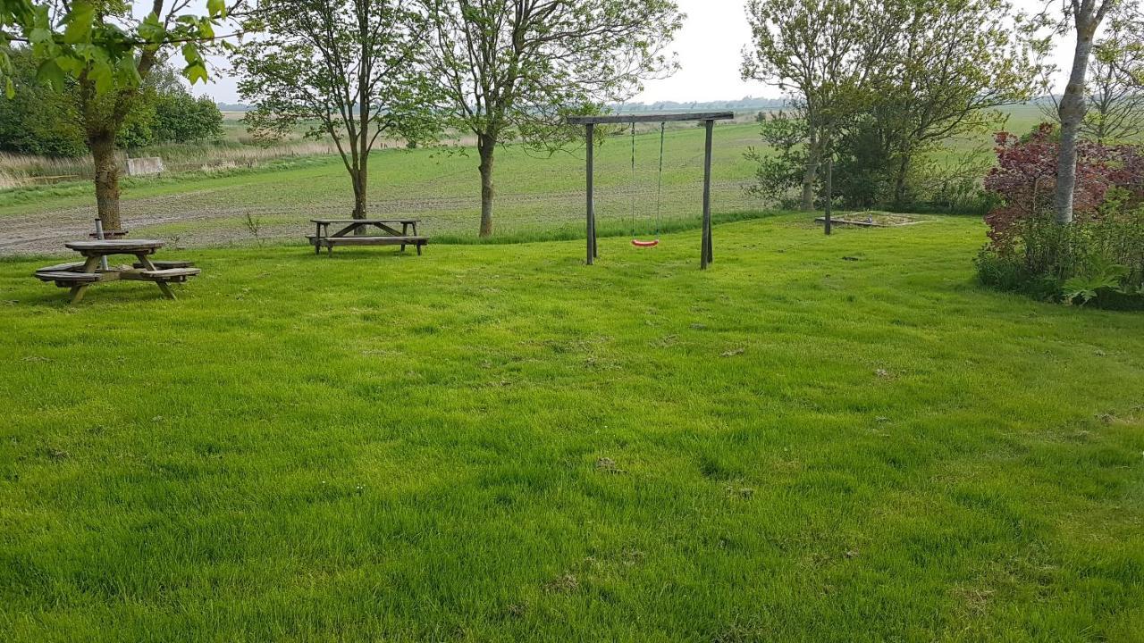 Apartment Hemenswarft Direkt An Der Nordsee Mit Meerblick Emmelsbull-Horsbull
